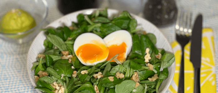 Feldsalat_mit Ei_unter_200 kcal Rezept_zum_KFeldsalat_mit Ei_unter_200 kcal