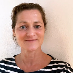 Selfie nach Insta Story_ 12 von 12 im August 2022 von Sonja Fuchs alias Fuchsmunter Selfie nach Insta Story_ 12 von 12 im August 2022 von Sonja Fuchs alias Fuchsmunter