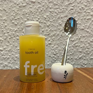 Hilfen zum Kurzzeitfasten - Mein liebstes Zahnoel Mit diesem Zahnöl ziehe ich am liebsten Öl.